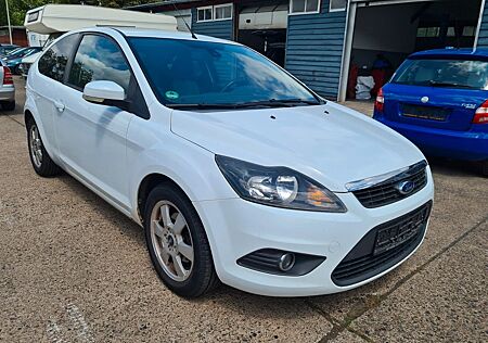 Ford Focus Lim. Style +-EURO5/1,6/Tüv 05/26/74KW-
