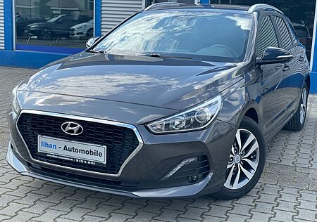 Hyundai i30 cw Passion*RCAM*PDC*KLIMA*SHZG*LENKHZG*TEMPO