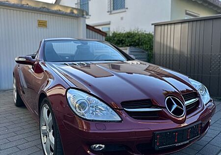 Mercedes-Benz SLK 200 K 2.HAND/ XENON / NAVI / STEUERKETTE NEU