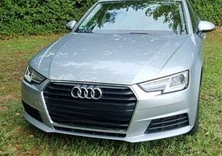 Audi A4 2.0 TDI ultra S tronic design Avant design