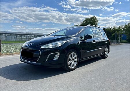 Peugeot 308 SW Active/Panorama/AHK/Klimaautomatik mit HU
