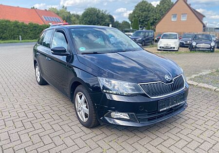 Skoda Fabia Combi Style Navi Sitzh,2.Hand Zahn Neu,Tüv