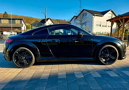 Audi TT Coupe 2.0 TFSI S tronic quattro S-Line-