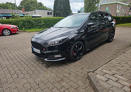 Ford Focus 2,0 EB ST Leder-Exklusiv-Paket Turnier ST
