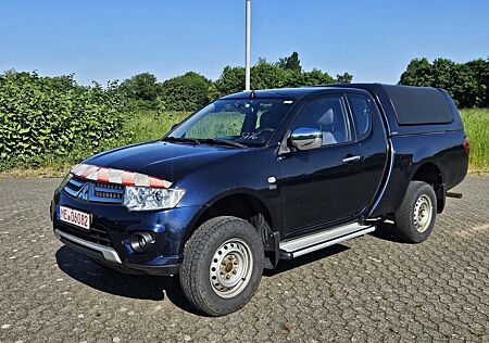 Mitsubishi L200 4x4 Hardtop 4-Sitze Klima Navi Xenon AHK SH