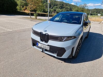 BMW iX3 50 xDrive - Vollausstattung