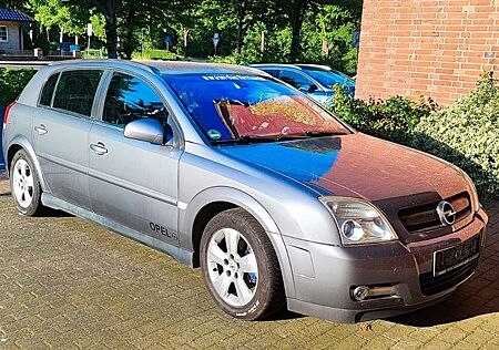 Opel Signum 2.2 Direct -