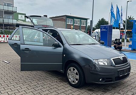 Skoda Fabia Kombie 1.2 RÜCKFAHRKAMERA CAR PLAY TÜV 25