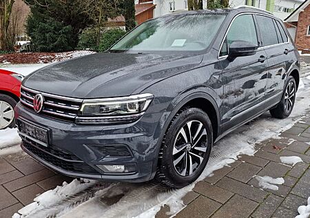 VW Tiguan Volkswagen United,ACC,HUD,AHK,Standhz.,Panoramadach