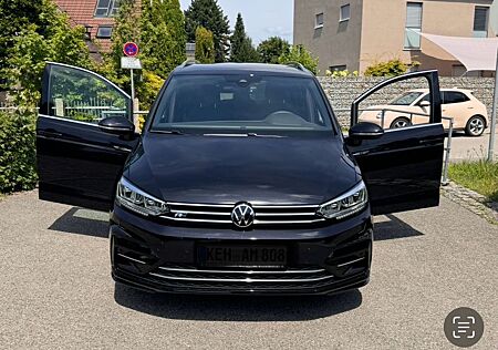 VW Touran Volkswagen 1.5 TSI OPF DSG R-Line Highline Austattun