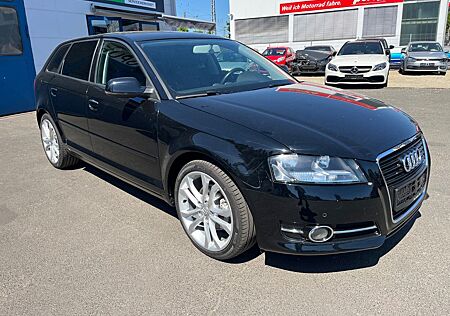 Audi A3 Sportback 2.0 TDI Attraction *MFL*SHZ*Klima*