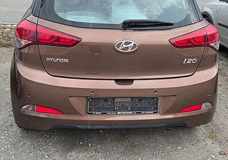 Hyundai i20 1.4 Trend Automatik Trend