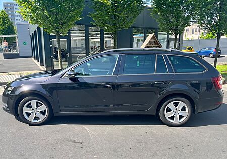 Skoda Octavia 1.0-III 1.0i 12V TSI Combi5E