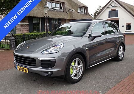 Porsche Cayenne 3.0 PANODAK/BOSE/LUCHTVERING/XENON