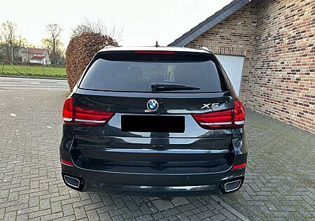 BMW X5 xDrive40d / PANO / HEAD-UP / M-PAKET