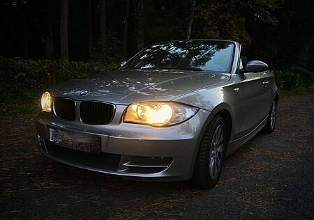 BMW 118i Cabrio Checkheftgepflegt 2Hand