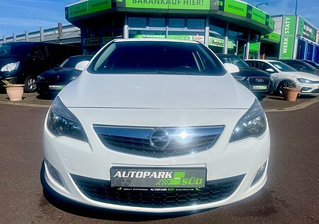 Opel Astra J Lim. 5-trg. Sport