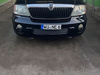 Lincoln Navigator