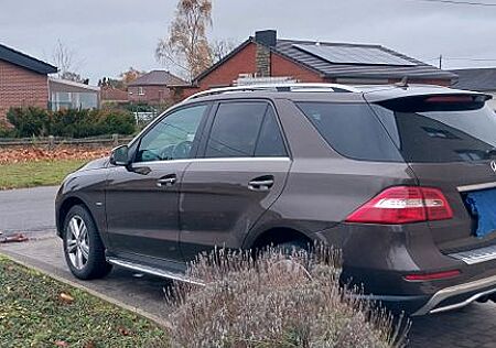 Mercedes-Benz ML 350 BlueTEC 4MATIC -