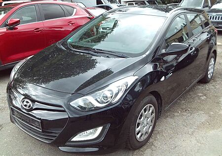 Hyundai i30 1.6 81kW