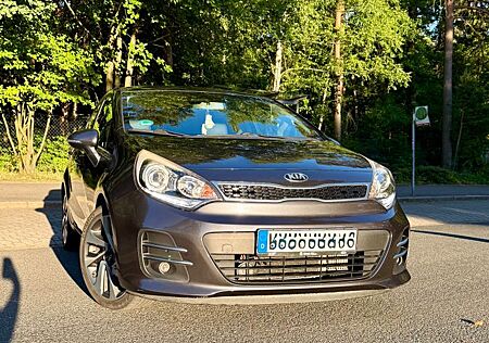 Kia Rio 1.4 Spirit, Key-Less, Klima , AHK
