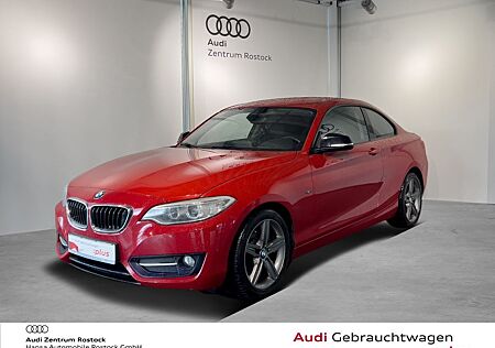 BMW 220i Coupe SPORT LINE+NAVI+XENON+SHZ+PDC+AMBIENT