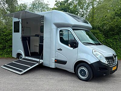 Renault Master 2018 Pferdewagen Horsetruck Transporter