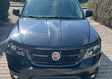 Fiat Freemont 2.0 16V Multijet Autom Allrad Black...