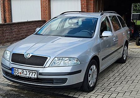 Skoda Octavia Combi 1.6 Ambiente Ambiente