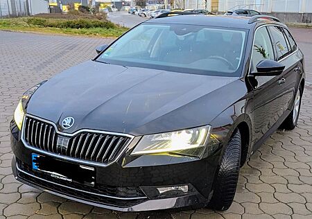 Skoda Superb 2.0 TDI SCR DSG Ambition Combi Ambition