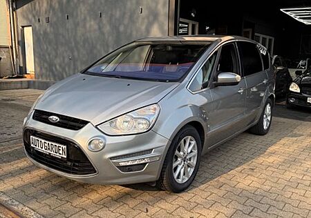 Ford S-Max Titanium