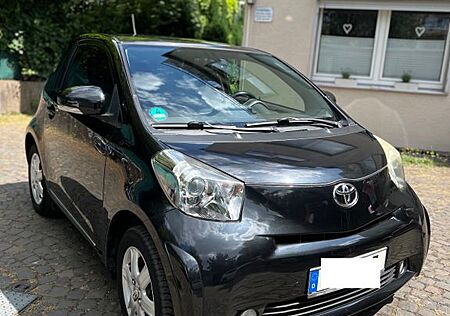 Toyota iQ Cityflitzer, sparsam, wendig, zuverlässig