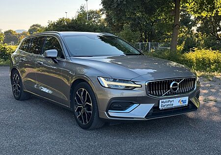 Volvo V60 2.0 D3 Kombi Inscription| Pano.| KeylessGo |