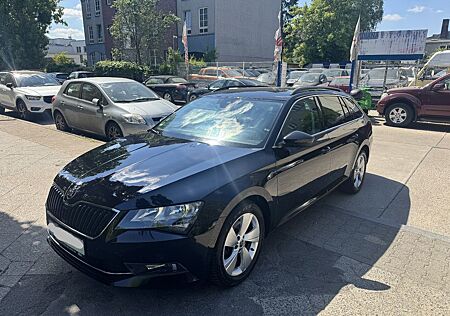 Skoda Superb Combi Ambition.Auto.Navi.