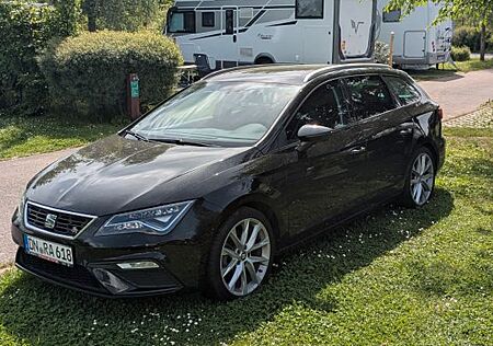 Seat Leon ST 1.4 TSI 92kW*FR*AHK*PANO*SHZ*