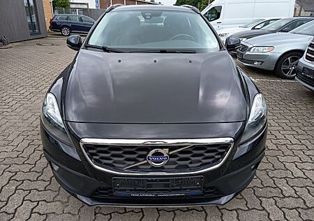 Volvo V40 Cross Country Momentum