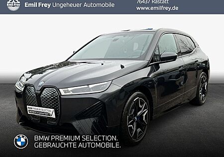 BMW iX xDrive40, Panoramadach, AHK, SHZ, Laserlicht