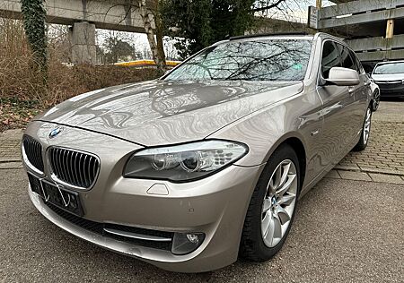 BMW 525 Baureihe 5 Touring d* Head-Up Display*