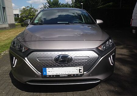 Hyundai Ioniq Elektro Premium + SD