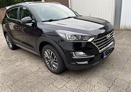 Hyundai Tucson 1.6 GDI , Kamera, Led, PDC, TÜV 10/26