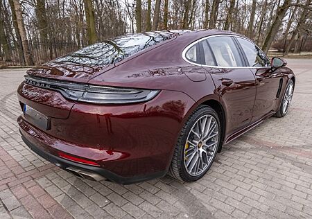 Porsche Panamera Turbo S