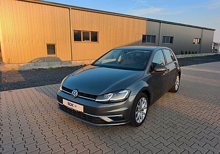 VW Golf Volkswagen VII Lim. Highline Navi,LED,Kamera,1.Hd