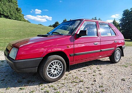 Skoda Favorit 135 LSE mit Euro 2