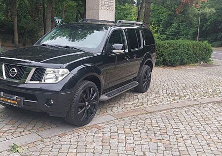 Nissan Pathfinder 2.5 dCi -AHK-Rückfahrkamera-22Zoll Al