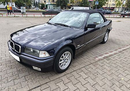 BMW 328i Cabrio 2. Hand Scheckheft 125tkm