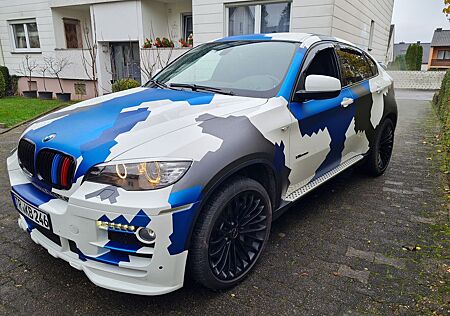 BMW X6 xDrive50i -