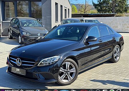 Mercedes-Benz C 180 Lim. CGI/NAVI/SHZ/NIGHT/RFK/LED/BUSINESS