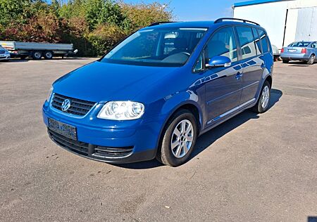 VW Touran Volkswagen Trendline Automatik
