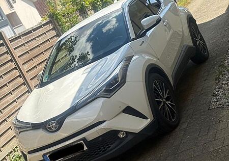 Toyota C-HR 1.8-l-VVTi Hybrid Team Deutschland Team...