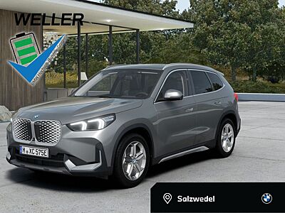 BMW iX1 xDrive30 xLine AdLED,AHK,Pano,Kam,DA,KomZu